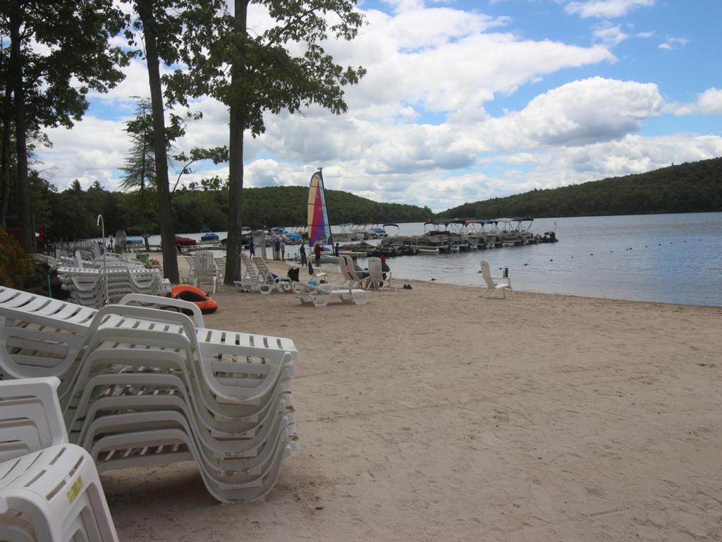 Beautiful Lake Harmony Townhouse At Big Boulder Lake And Ski Area Екстер'єр фото